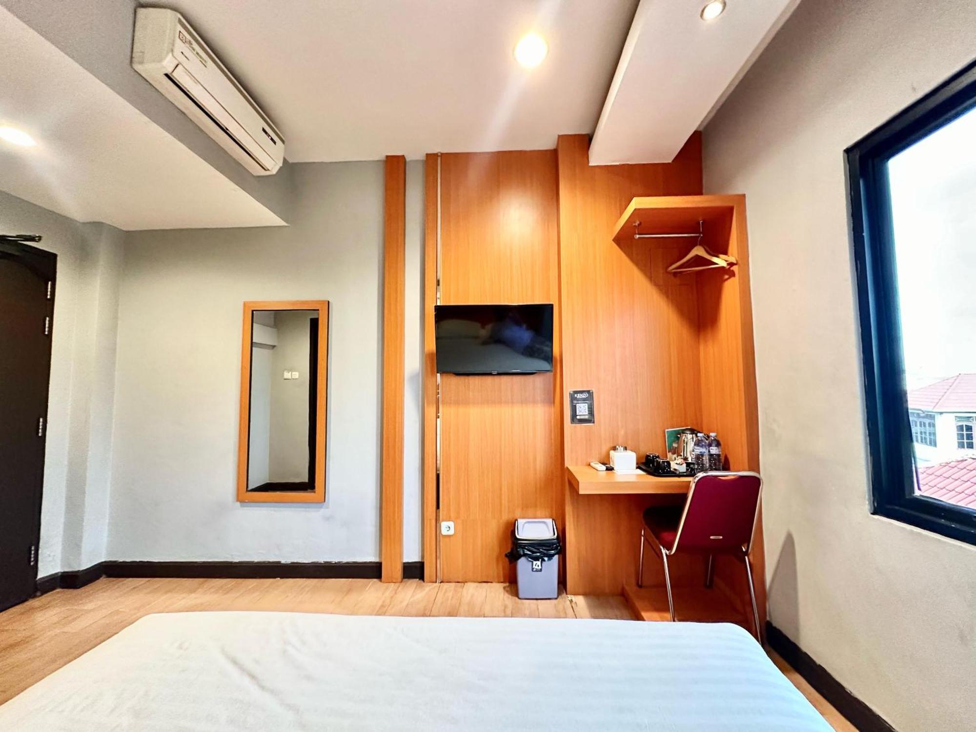 My Home Hotel Pontianak Kültér fotó